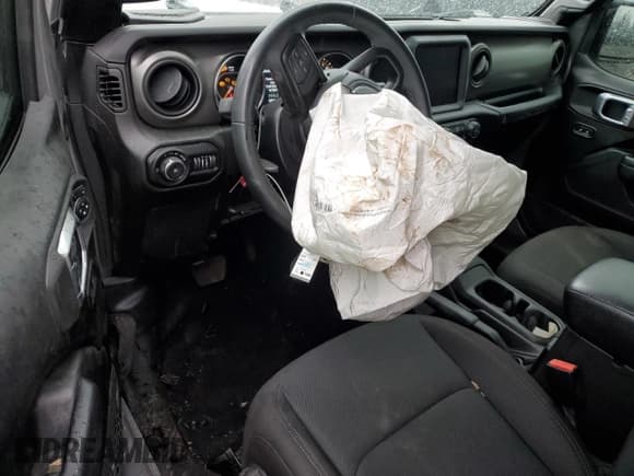 ✅ 2022 Jeep Wrangler Unlimited Willys Sport • VIN: 1C4HJXDM0NW256150 • Lot: 46171125. Wystawiony na Copart z przebiegiem 35 846 mil. Bezpłatny archiwum sprzedaży aukcyjnych z USA i szczegółowy raport historii pojazdu na DreamBid. Zdjęcie 8.