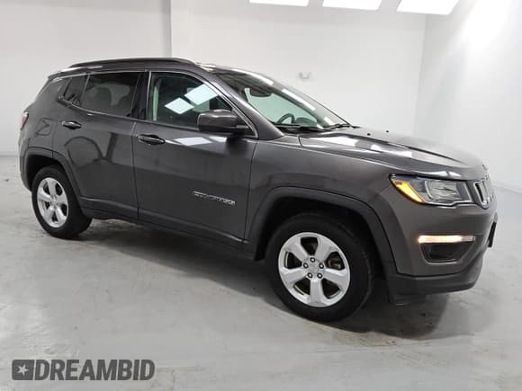 ✅ 2021 Jeep Compass Latitude • VIN: 3C4NJDBB9MT551819 • Lot: 89496475. Listed on Copart with 46,278 mi. Free auction sales archive from the USA and detailed vehicle history report at DreamBid. Image 4.