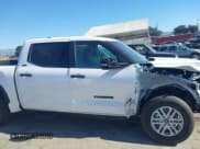 ✅ 2025 Toyota Tundra SR5 • VIN: 5TFLA5DBXSX301498 • Лот: 43796005. Опубликован ранее на IAAI с пробегом 2 663 миль. Бесплатный доступ к архиву аукционных продаж из США и подробный отчёт об истории автомобиля на DreamBid. Изображение 13.