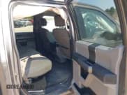 ✅ 2017 Ford F-150 XL • VIN: 1FTEW1CP7HKE10281 • Lot: 43227084. Wystawiony na IAAI z przebiegiem Nie podano. Bezpłatny archiwum sprzedaży aukcyjnych z USA i szczegółowy raport historii pojazdu na DreamBid. Zdjęcie 8.