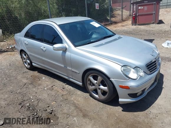 ✅ 2006 Mercedes-Benz C 230 Sport • VIN: WDBRF52H86F752734 • Lot: 42532783. Listed on IAAI with 128,302 mi. Free auction sales archive from the USA and detailed vehicle history report at DreamBid. Image 1.