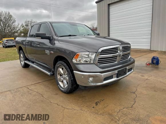 ✅ 2019 Ram 1500 SLT • VIN: 1C6RR7LT6KS620863 • Лот: 96006295. Опубликован ранее на Copart с пробегом 69 034 миль. Бесплатный доступ к архиву аукционных продаж из США и подробный отчёт об истории автомобиля на DreamBid. Изображение 1.