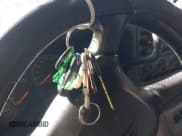 ✅ 2000 Chevrolet Suburban LS • VIN: 3GNFK16TXYG142561 • Лот: 41281631. Опубликован ранее на IAAI с пробегом 385 565 миль. Бесплатный доступ к архиву аукционных продаж из США и подробный отчёт об истории автомобиля на DreamBid. Изображение 11.