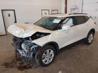 2020 Chevrolet Blazer LT z VIN 3GNKBCRS1LS629988, wystawiony jako IAAI lot #43372811 z przebiegiem 53 557 mil mil oraz . Historia ofert i sprzedaży dostępna na DreamBid. Obrazek 2.