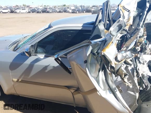 ✅ 2005 Chrysler 300 300 • VIN: 2C3JA43R45H143267 • Lot: 43537319. Wystawiony na IAAI z przebiegiem Nie podano. Bezpłatny archiwum sprzedaży aukcyjnych z USA i szczegółowy raport historii pojazdu na DreamBid. Zdjęcie 13.