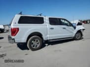 ✅ 2022 Ford F-150 Lariat • VIN: 1FTFW1E87NKE99260 • Lot: 86291545. Wystawiony na Copart z przebiegiem 59 263 mil. Bezpłatny archiwum sprzedaży aukcyjnych z USA i szczegółowy raport historii pojazdu na DreamBid. Zdjęcie 3.