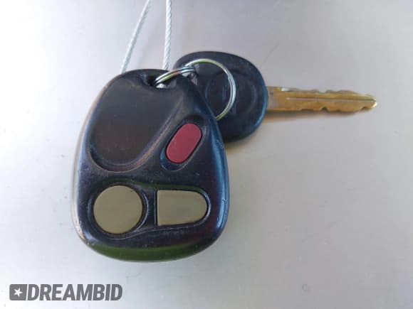 ✅ 2002 Chevrolet Suburban LT • VIN: 3GNFK16T82G356407 • Lot: 42818297. Listed on IAAI with 422,552 mi. Free auction sales archive from the USA and detailed vehicle history report at DreamBid. Image 11.