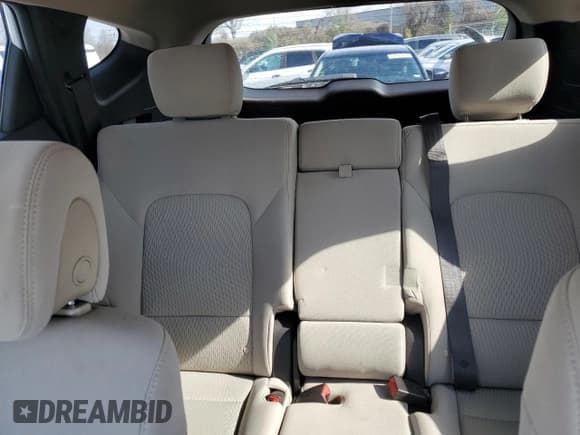 ✅ 2017 Hyundai Santa Fe 2.4L • VIN: 5NMZUDLB0HH012757 • Лот: 44801594. Опубликован ранее на Copart с пробегом 44 199 миль. Бесплатный доступ к архиву аукционных продаж из США и подробный отчёт об истории автомобиля на DreamBid. Изображение 10.