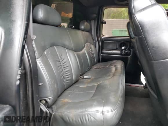 2001 Chevrolet Silverado 1500 LT z VIN 1GCEC19T31Z192995, wystawiony jako Copart lot #55569865 z przebiegiem 238 730 mil mil oraz Szkoda całkowita • Salvage title. Historia ofert i sprzedaży dostępna na DreamBid. Obrazek 10.