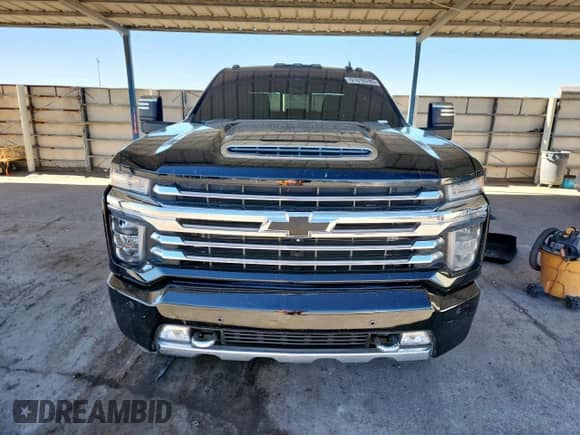 2020 Chevrolet Silverado 3500HD High Country z VIN 1GC4YVEYXLF105443, wystawiony jako Copart lot #91819785 z przebiegiem 76 561 mil mil oraz Szkoda całkowita • Salvage title. Historia ofert i sprzedaży dostępna na DreamBid. Obrazek 5.