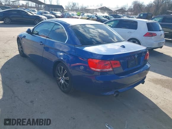 ✅ 2007 BMW 3 Series 335i • VIN: WBAWL73547PX51053 • Лот: 43813706. Опубликован ранее на IAAI с пробегом 81 559 миль. Бесплатный доступ к архиву аукционных продаж из США и подробный отчёт об истории автомобиля на DreamBid. Изображение 3.