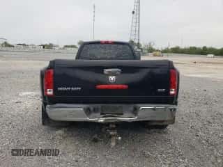 2005 Dodge 3500 SLT z VIN 3D7MR48C55G745008, wystawiony jako Copart lot #50797685 z przebiegiem 371 203 mil mil oraz Szkoda całkowita • Salvage title. Historia ofert i sprzedaży dostępna na DreamBid. Obrazek 6.