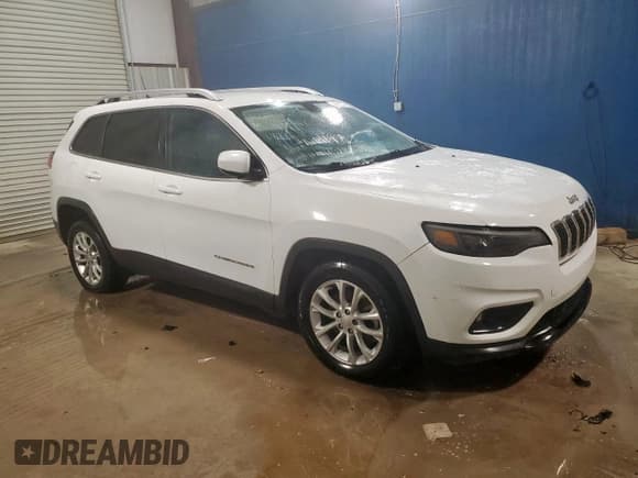 ✅ 2019 Jeep Cherokee Latitude • VIN: 1C4PJLCB6KD203237 • Lot: 92636515. Wystawiony na Copart z przebiegiem 123 403 mil. Bezpłatny archiwum sprzedaży aukcyjnych z USA i szczegółowy raport historii pojazdu na DreamBid. Zdjęcie 4.