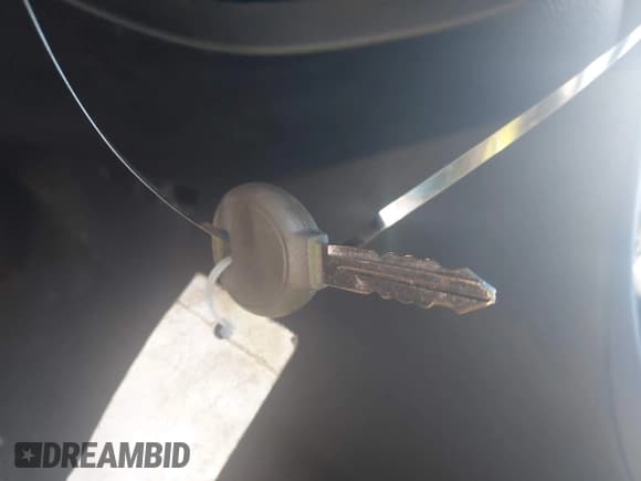 ✅ 2011 Chrysler 200 S • VIN: 1C3BC8FG3BN613940 • Lot: 42688458. Wystawiony na IAAI z przebiegiem 178 824 mil. Bezpłatny archiwum sprzedaży aukcyjnych z USA i szczegółowy raport historii pojazdu na DreamBid. Zdjęcie 11.