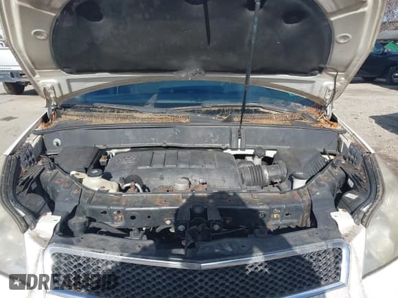 ✅ 2011 Chevrolet Traverse 2LT • VIN: 1GNKVJED0BJ108036 • Lot: 43703538. Listed on IAAI with 199,953 mi. Free auction sales archive from the USA and detailed vehicle history report at DreamBid. Image 10.