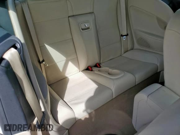 ✅ 2013 Volkswagen Eos Sport • VIN: WVWBW8AH2DV000665 • Лот: 81739875. Опубликован ранее на Copart с пробегом 119 145 миль. Бесплатный доступ к архиву аукционных продаж из США и подробный отчёт об истории автомобиля на DreamBid. Изображение 10.