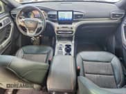 ✅ 2022 Ford Explorer Timberline • VIN: 1FMSK8JH3NGB66173 • Lot: 94143705. Wystawiony na Copart z przebiegiem 56 189 mil. Bezpłatny archiwum sprzedaży aukcyjnych z USA i szczegółowy raport historii pojazdu na DreamBid. Zdjęcie 8.