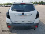 ✅ 2016 Buick Encore • VIN: KL4CJASB2GB747011 • Lot: 81990085. Wystawiony na Copart z przebiegiem 116 438 mil. Bezpłatny archiwum sprzedaży aukcyjnych z USA i szczegółowy raport historii pojazdu na DreamBid. Zdjęcie 6.