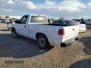 ✅ 2003 Chevrolet S-10 LS • VIN: 1GCCS14H638228314 • Лот: 84118064. Опубликован ранее на Copart с пробегом 137 363 миль. Бесплатный доступ к архиву аукционных продаж из США и подробный отчёт об истории автомобиля на DreamBid. Изображение 2.