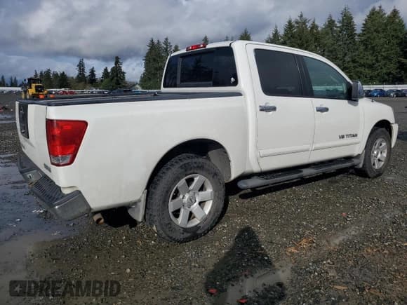 ✅ 2006 Nissan Titan LE • VIN: 1N6AA07B66N556878 • Lot: 47880935. Listed on Copart with 221,371 mi. Free auction sales archive from the USA and detailed vehicle history report at DreamBid. Image 3.