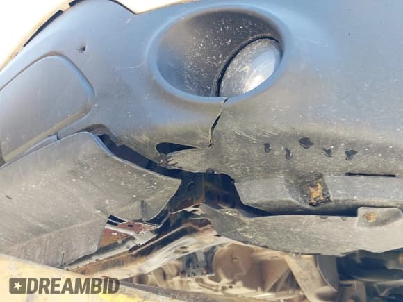 ✅ 2015 Ford Explorer XLT • VIN: 1FM5K8D81FGA72822 • Lot: 42310155. Wystawiony na IAAI z przebiegiem 153 873 mil. Bezpłatny archiwum sprzedaży aukcyjnych z USA i szczegółowy raport historii pojazdu na DreamBid. Zdjęcie 6.