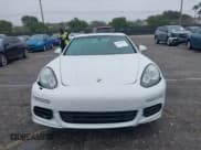 ✅ 2015 Porsche Panamera S E-Hybrid • VIN: WP0AD2A74FL040556 • Lot: 41406956. Wystawiony na IAAI z przebiegiem 167 140 mil. Bezpłatny archiwum sprzedaży aukcyjnych z USA i szczegółowy raport historii pojazdu na DreamBid. Zdjęcie 12.