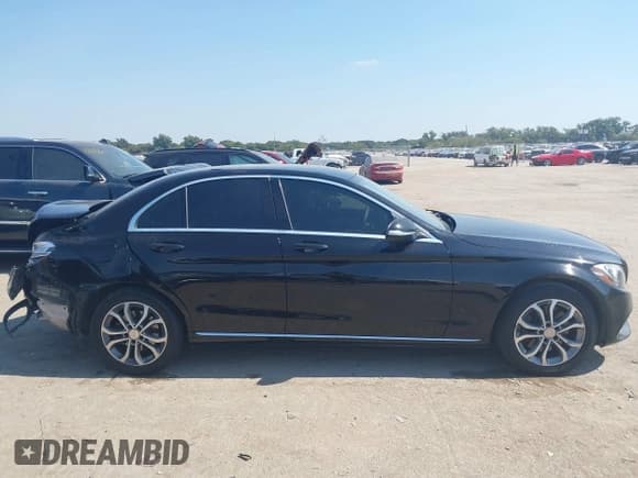 ✅ 2015 Mercedes-Benz C 300 Sport • VIN: 55SWF4KB5FU019814 • Лот: 43410003. Опубликован ранее на IAAI с пробегом 160 532 миль. Бесплатный доступ к архиву аукционных продаж из США и подробный отчёт об истории автомобиля на DreamBid. Изображение 13.