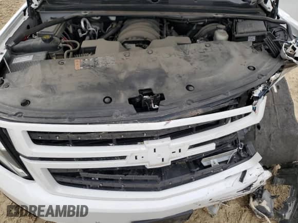 2019 Chevrolet Tahoe Premier z VIN 1GNSKCKJ3KR220037, wystawiony jako Copart lot #54484665 z przebiegiem 94 112 mil mil oraz Szkoda całkowita • Salvage title. Historia ofert i sprzedaży dostępna na DreamBid. Obrazek 12.