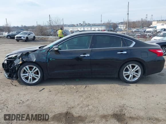 ✅ 2017 Nissan Altima SL • VIN: 1N4BL3AP1HC262932 • Лот: 41664198. Опубликован ранее на IAAI с пробегом 116 966 миль. Бесплатный доступ к архиву аукционных продаж из США и подробный отчёт об истории автомобиля на DreamBid. Изображение 14.