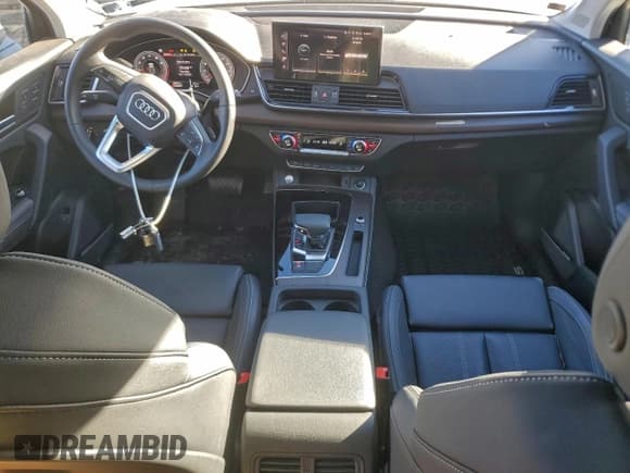 ✅ 2024 Audi Q5 S line Premium Plus • VIN: WA1EAAFY6R2069812 • Lot: 95293605. Listed on Copart with 26,623 mi. Free auction sales archive from the USA and detailed vehicle history report at DreamBid. Image 8.