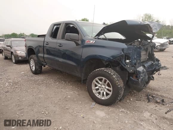 ✅ 2019 Chevrolet Silverado 1500 RST • VIN: 1GCRYEED4KZ366647 • Lot: 42381480. Wystawiony na IAAI z przebiegiem 66 245 mil. Bezpłatny archiwum sprzedaży aukcyjnych z USA i szczegółowy raport historii pojazdu na DreamBid. Zdjęcie 1.