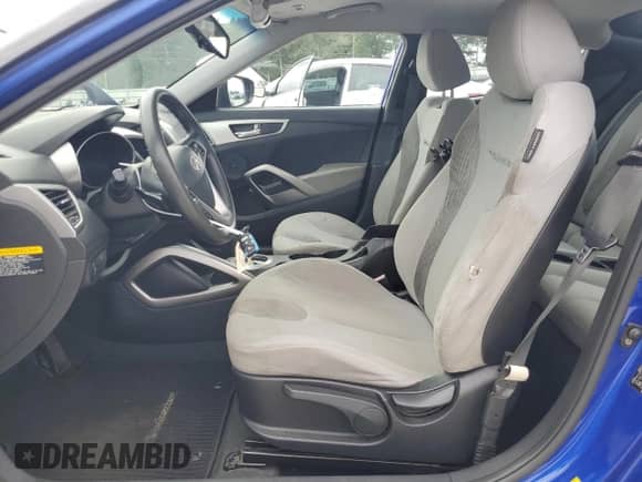 2012 Hyundai Veloster w/Gray Int с VIN KMHTC6AD8CU037430, выставлен на аукционе Copart как лот 69676955 с пробегом 115 290 миль миль и Списание • Salvage title. История ставок и продаж доступна на DreamBid. Изображение 7.