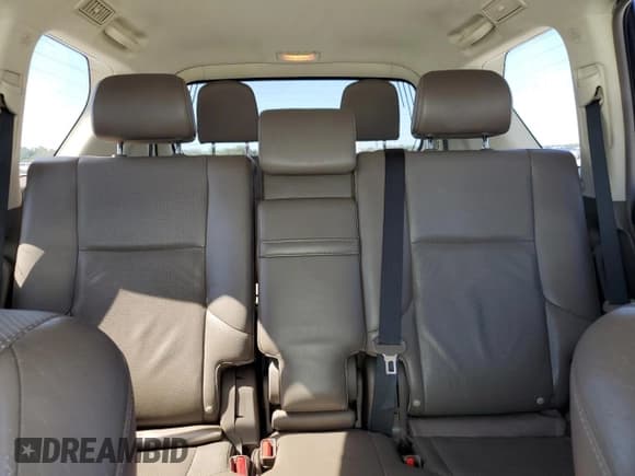 ✅ 2011 Lexus GX 460 • VIN: JTJBM7FX9B5020566 • Lot: 89991925. Wystawiony na Copart z przebiegiem 205 753 mil. Bezpłatny archiwum sprzedaży aukcyjnych z USA i szczegółowy raport historii pojazdu na DreamBid. Zdjęcie 10.