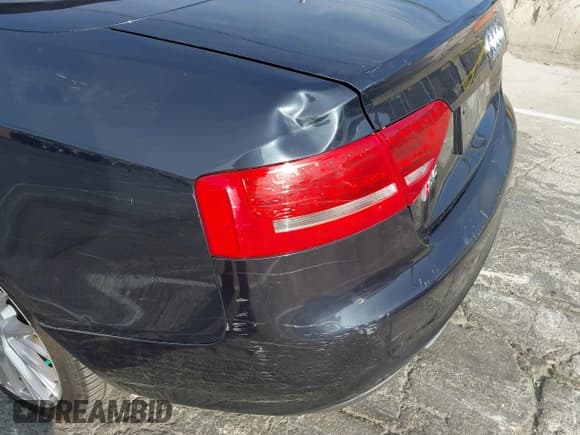 ✅ 2012 Audi S5 Premium Plus • VIN: WAUCGAFH3CN008030 • Лот: 43566670. Опубликован ранее на IAAI с пробегом 107 513 миль. Бесплатный доступ к архиву аукционных продаж из США и подробный отчёт об истории автомобиля на DreamBid. Изображение 18.