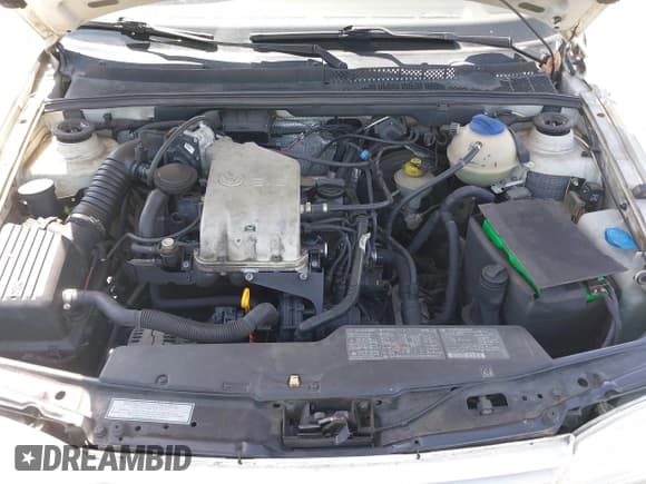 ✅ 1998 Volkswagen Golf • VIN: 3VWFB81H0WM245150 • Лот: 42333395. Опубликован ранее на IAAI с пробегом 184 410 миль. Бесплатный доступ к архиву аукционных продаж из США и подробный отчёт об истории автомобиля на DreamBid. Изображение 10.