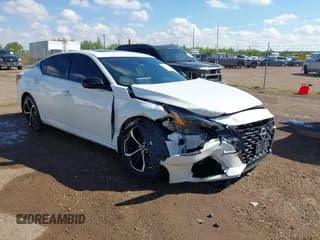 ✅ 2023 Nissan Altima SR • VIN: 1N4BL4CV8PN422910 • Lot: 43443968. Listed on IAAI with 33,384 mi. Free auction sales archive from the USA and detailed vehicle history report at DreamBid. Image 1.