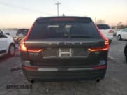 ✅ 2018 Volvo XC60 Momentum • VIN: YV4102RK9J1018266 • Lot: 80451614. Wystawiony na Copart z przebiegiem 126 082 mil. Bezpłatny archiwum sprzedaży aukcyjnych z USA i szczegółowy raport historii pojazdu na DreamBid. Zdjęcie 6.
