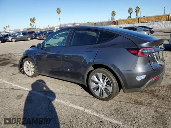 ✅ 2021 Tesla Model Y Long Range • VIN: 5YJYGDEE2MF217986 • Lot: 82544075. Wystawiony na Copart z przebiegiem 66 796 mil. Bezpłatny archiwum sprzedaży aukcyjnych z USA i szczegółowy raport historii pojazdu na DreamBid. Zdjęcie 2.