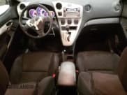 ✅ 2010 Pontiac Vibe • VIN: 5Y2SM6E03AZ403914 • Lot: 80558034. Wystawiony na Copart z przebiegiem 104 331 mil. Bezpłatny archiwum sprzedaży aukcyjnych z USA i szczegółowy raport historii pojazdu na DreamBid. Zdjęcie 8.