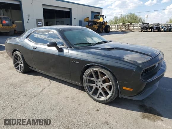 ✅ 2012 Dodge Challenger R/T • VIN: 2C3CDYBT5CH194097 • Lot: 71817214. Wystawiony na Copart z przebiegiem 126 945 mil. Bezpłatny archiwum sprzedaży aukcyjnych z USA i szczegółowy raport historii pojazdu na DreamBid. Zdjęcie 4.