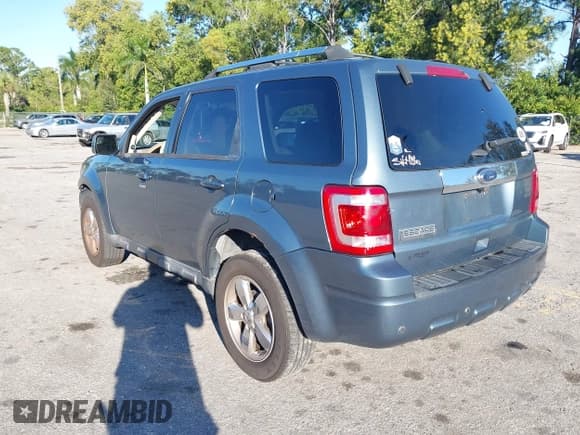 ✅ 2012 Ford Escape Limited • VIN: 1FMCU0E75CKA74526 • Lot: 43685275. Wystawiony na IAAI z przebiegiem 142 300 mil. Bezpłatny archiwum sprzedaży aukcyjnych z USA i szczegółowy raport historii pojazdu na DreamBid. Zdjęcie 3.