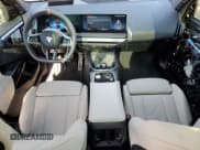 ✅ 2025 BMW X3 M50 xDrive • VIN: 5UX73GP0XS9Y30048 • Lot: 69661065. Wystawiony na Copart z przebiegiem 7 034 mil. Bezpłatny archiwum sprzedaży aukcyjnych z USA i szczegółowy raport historii pojazdu na DreamBid. Zdjęcie 8.