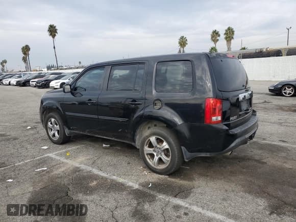 ✅ 2013 Honda Pilot EX-L • VIN: 5FNYF3H5XDB037082 • Lot: 92531565. Listed on Copart with 237,323 mi. Free auction sales archive from the USA and detailed vehicle history report at DreamBid. Image 2.