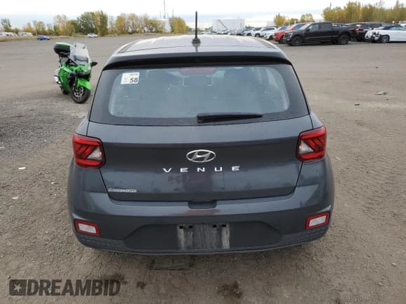 ✅ 2024 Hyundai Venue SE • VIN: KMHRB8A35RU297311 • Lot: 74972664. Listed on Copart with 17,483 mi. Free auction sales archive from the USA and detailed vehicle history report at DreamBid. Image 6.