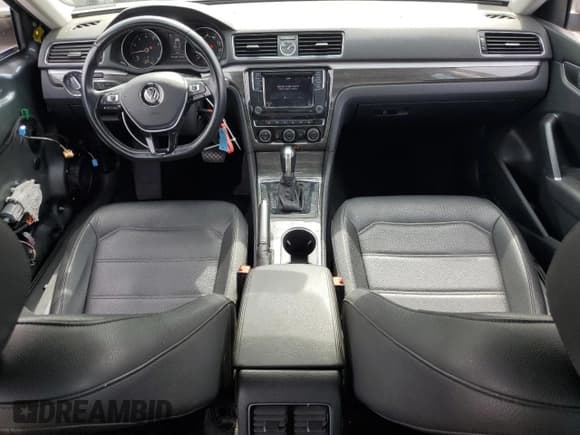 ✅ 2016 Volkswagen Passat SE • VIN: 1VWBT7A35GC041943 • Lot: 82146685. Listed on Copart with 101,246 mi. Free auction sales archive from the USA and detailed vehicle history report at DreamBid. Image 8.