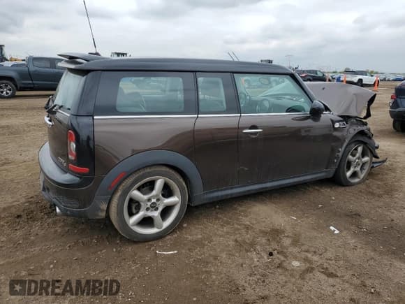 ✅ 2009 MINI Clubman S • VIN: WMWMM33579TP92543 • Lot: 85553625. Wystawiony na Copart z przebiegiem Nie podano. Bezpłatny archiwum sprzedaży aukcyjnych z USA i szczegółowy raport historii pojazdu na DreamBid. Zdjęcie 3.
