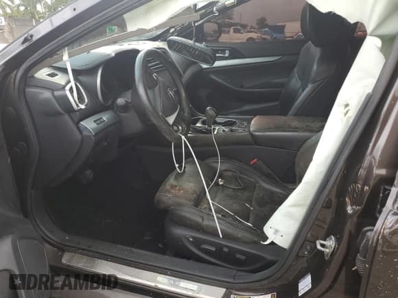 ✅ 2016 Nissan Maxima S • VIN: 1N4AA6AP9GC435291 • Lot: 82421245. Listed on Copart with 92,205 mi. Free auction sales archive from the USA and detailed vehicle history report at DreamBid. Image 7.