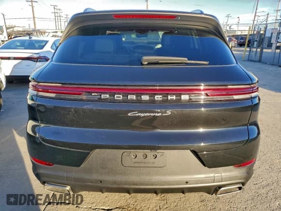 ✅ 2024 Porsche Cayenne • VIN: WP1AA2AY2RDA03634 • Lot: 95976635. Wystawiony na Copart z przebiegiem Nie podano. Bezpłatny archiwum sprzedaży aukcyjnych z USA i szczegółowy raport historii pojazdu na DreamBid. Zdjęcie 6.