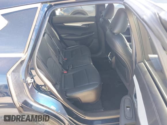 ✅ 2019 Infiniti QX50 Essential • VIN: 3PCAJ5M1XKF131104 • Lot: 41452545. Wystawiony na IAAI z przebiegiem 113 271 mil. Bezpłatny archiwum sprzedaży aukcyjnych z USA i szczegółowy raport historii pojazdu na DreamBid. Zdjęcie 8.