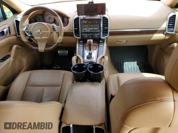 ✅ 2011 Porsche Cayenne S • VIN: WP1AB2A26BLA44787 • Lot: 51590815. Listed on Copart with 116,344 mi. Free auction sales archive from the USA and detailed vehicle history report at DreamBid. Image 8.